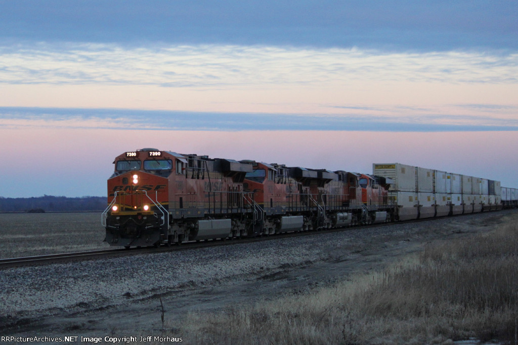 BNSF 7390